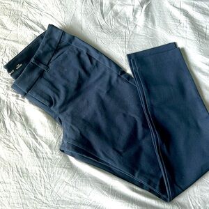 Stretch old navy pixie pants never worn. Navy color